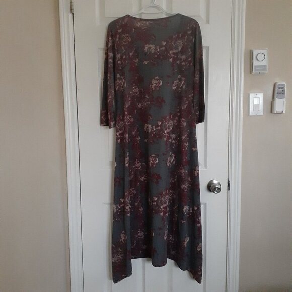 Soft Surroundings NWT Women's Size M Gray Purple Printed Scoop Neck Midi Dress - Picture 3 of 13
